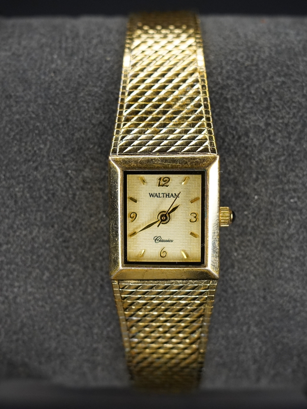 Waltham Classics WAW026 PC11A1-319 Quartz Gold Tone Rectangle Women's Watch
